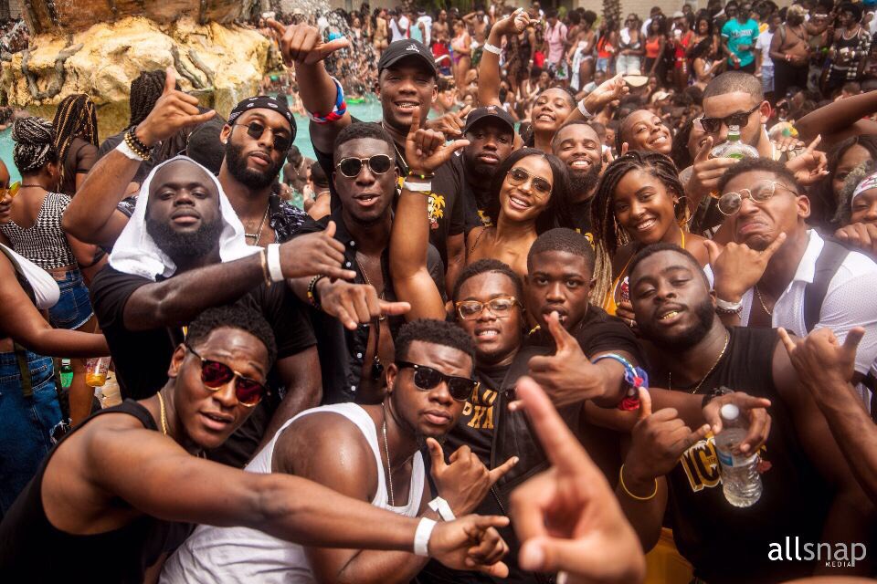ItsJawwdin's tweet photo. You already know who I’m with ... #YahDig #WYWW18  🤙🏾
.
.
📸 @allsnapmedia https://t.co/PLoMI0n9yc