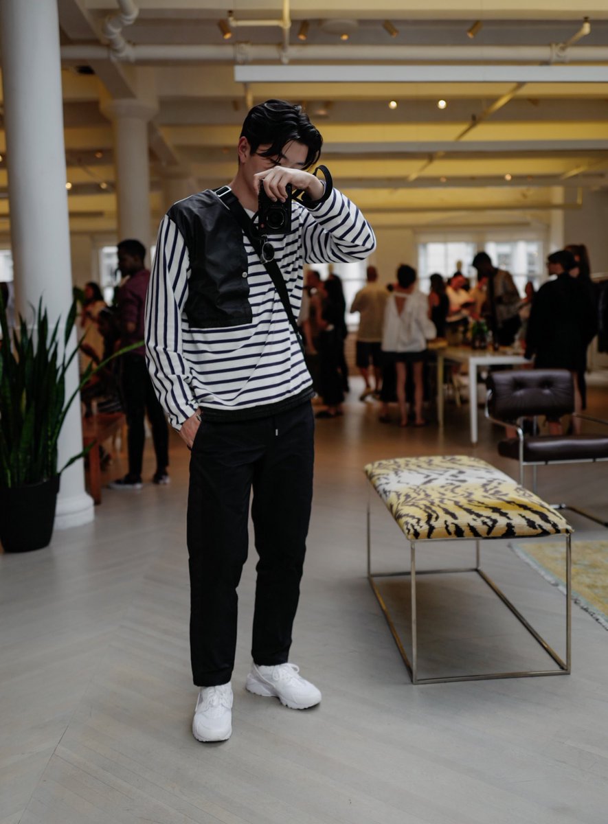 AlexShibutani's tweet photo. Went to my first Fashion Week and took some photos for a photo diary with @voguemagazine! 📸 #NYFWM 
https://t.co/rKHVfN52Ae… https://t.co/KhYsDDvO3U