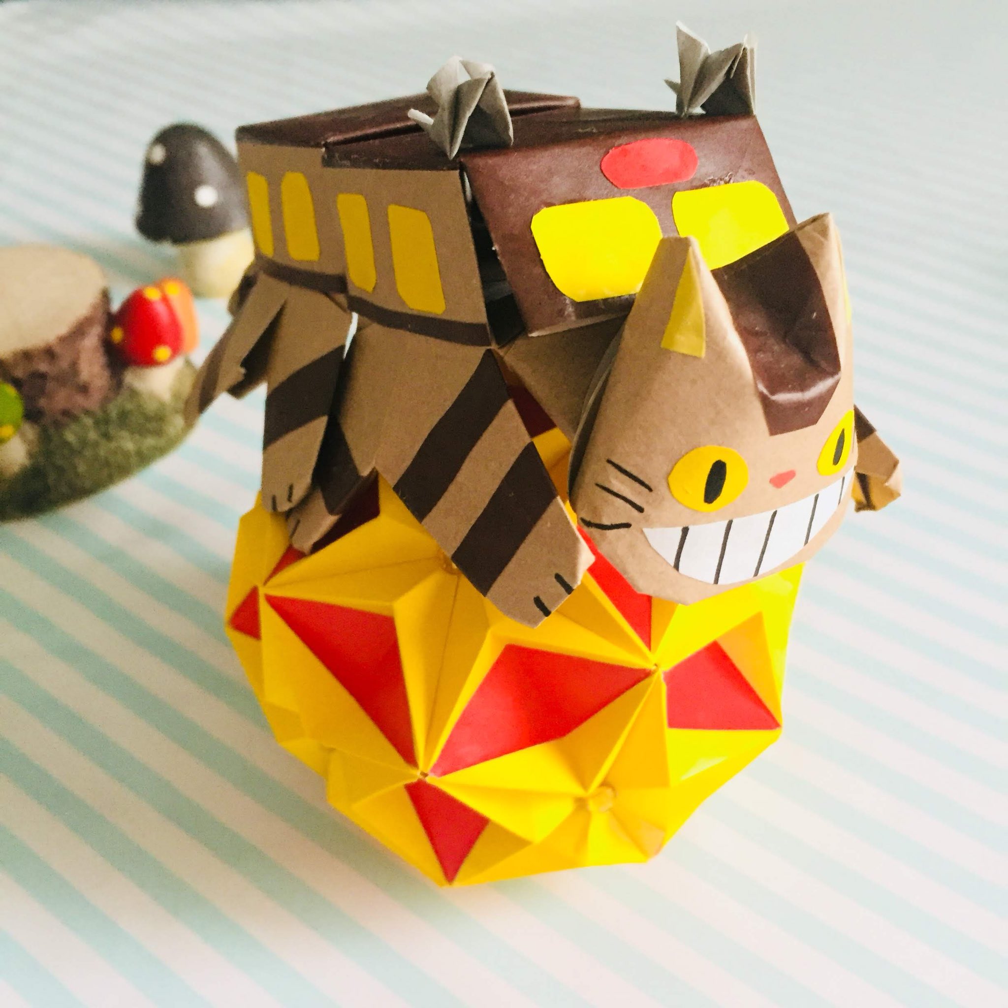 Twitter இல Jujube Orange サーカスへようこそ テント 傘の折り方 ピエロ Youtube 四角いテントは Paperkawaii ネコバス Youtube Origami 折り紙 おりがみ サーカス ネコバス Clown Circus T Co Cu18uqbr5m