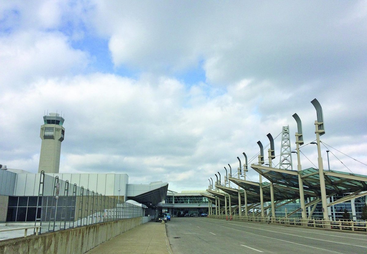 CrainsCleveland's tweet image. Additional flights coming to Cleveland Hopkins International Airport trib.al/CIMLTpr @GoingPlacesCLE