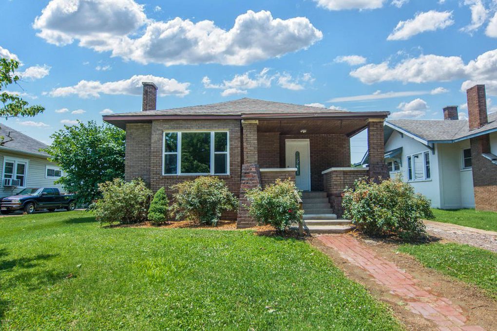 PropertyTLC's tweet photo. π€609 14th St. in Herrin, ILπ‘
Three bedrooms, one bath, newly updated home in Herrin!
Want to call it your own? Give Christy a call for more information and to schedule a walkthrough.
Property With TLC | Christy Powers | (618) 922-6000
#PropertyWithTLC #HerrinIL https://t.co/FGQrVckDXh