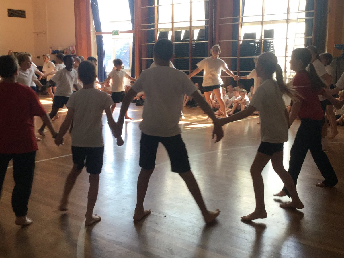 BletchingleyVPS's tweet photo. Dance Assembly was great fun today and allowed each class the chance to perform the country dances they’ve been learning to the rest of the school. It’s lovely to see the progression in skills! #progressionindance #countrydancing #maypoledancing #traditionaldance #britishvalues https://t.co/c943g3snDI