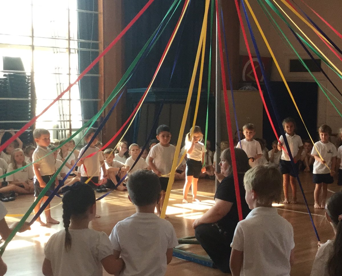 BletchingleyVPS's tweet photo. Dance Assembly was great fun today and allowed each class the chance to perform the country dances they’ve been learning to the rest of the school. It’s lovely to see the progression in skills! #progressionindance #countrydancing #maypoledancing #traditionaldance #britishvalues https://t.co/c943g3snDI