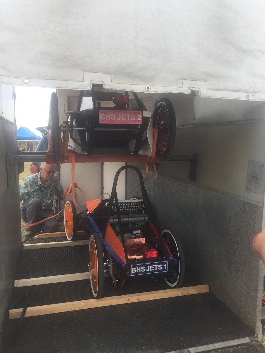 Not to be today! Our first breakdown followed by our second!! We learnt a lot about pit work! Hope the girls had a great day regardless. <a href="/Tucker_MandE/">Tucker M&E</a> @discoverRB