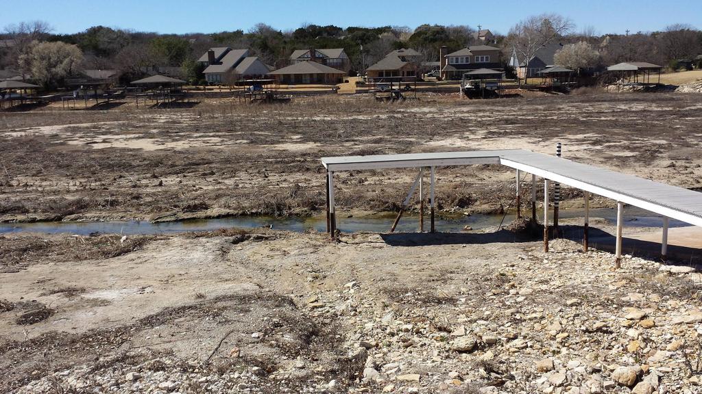TrumpInDallas's tweet image. The sad state of Lake Granbury : texas