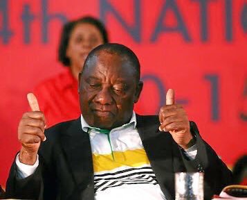 SupaUNLOCKD's tweet photo. Dali Mpofu put the stooge in his place. #justiceFactor https://t.co/9VvWGYFY9j