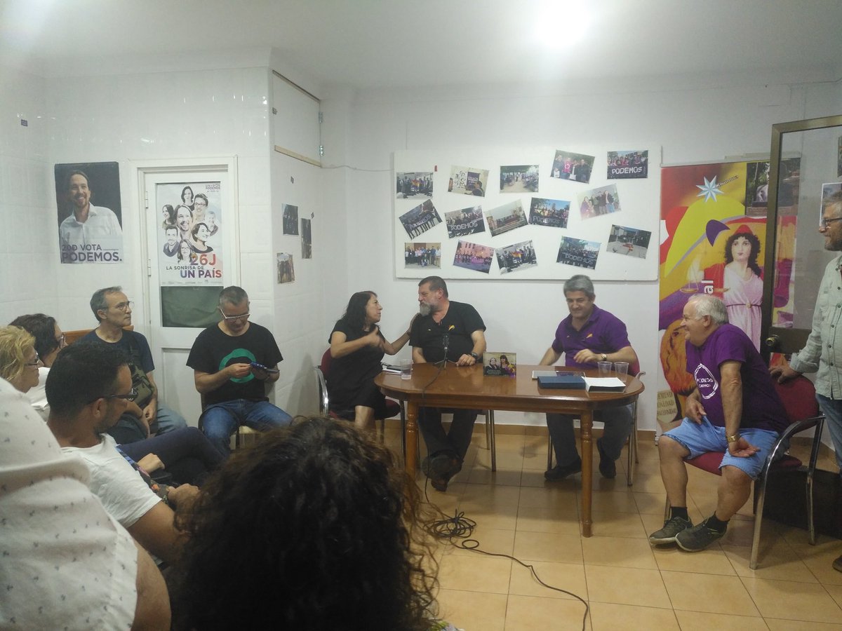 Podemos_AND's tweet photo. Hoy hemos estado en #Carmona acompañando la inauguración del local social y  sede del círculo @PodemosCarmona_ ¡Enhorabuena por la energía por construir el espacio colectivo! @marigarci62 https://t.co/PHRvbd3mmT