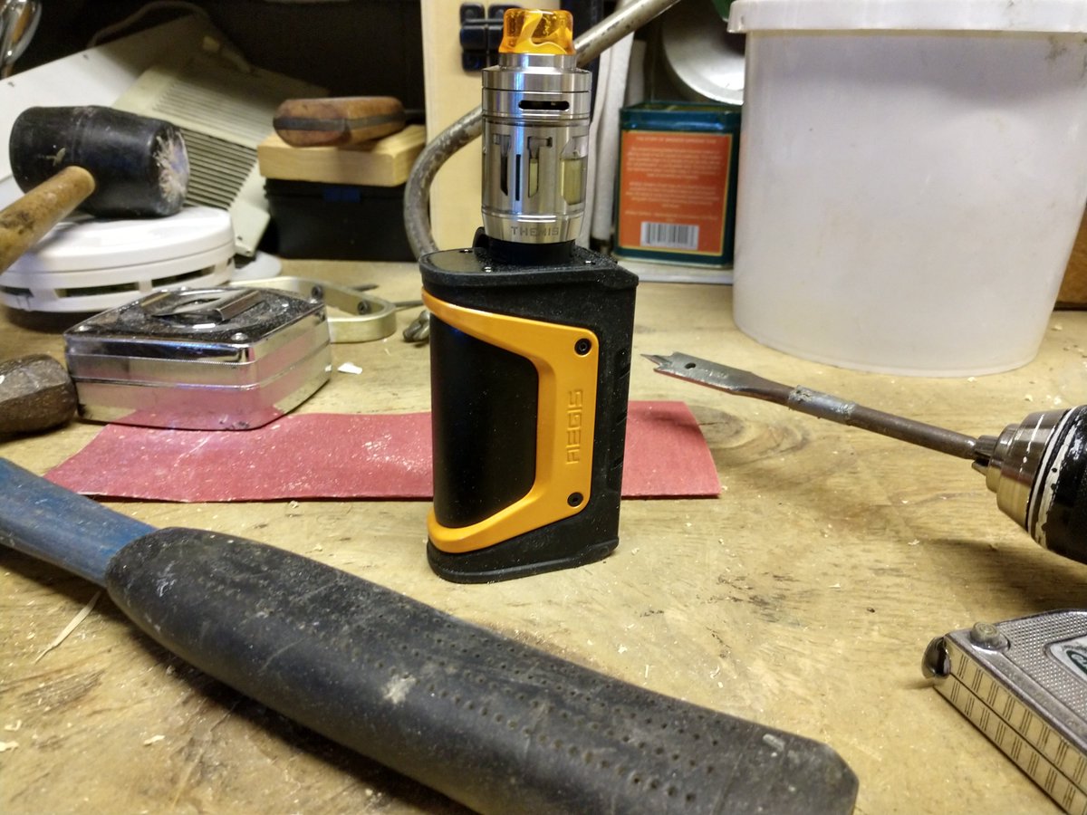 AltSmoke tweet picture