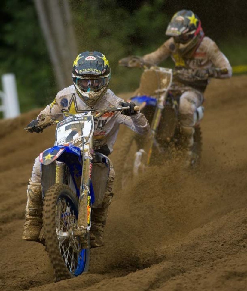 YamahaMotorCa's tweet photo. 2/3 #MondayMX Dillan Epstein rocked the Dunes, landing 2nd overall! Moto 1 saw Epstein in 1st and @MattGoerkemx right behind in 2nd. But a series of unfortunate events saw trouble for Goerke in Moto 2. #bLUcRU #YamahaRevsYourHeart https://t.co/JlsHrHWxvM