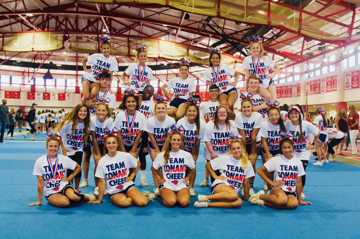 ConantCoedCheer's tweet photo. So proud of this team for all the hard work they have put in this summer! Cougars will ALWAYS stand together! Way to shine BRIGHT inside & outside!! #RedTeam #cougarpack #teamconantcheer #stuntlikeaboss #heartofgold #fireworks โค๏ธ๐พ๐ฅ๐๐๐ป๐บ๐ธ๐ผ๐
๐๐พ๐ https://t.co/UZJRdLc5ia