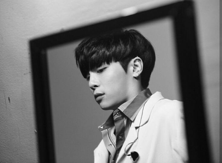 typical_shawol's tweet photo. #Facts5
#Jonghyun
Джонхен как правило сразу же отмечает/выдает ошибки других людей и делает это не самым приятным способом. https://t.co/MNkO5pXwTm