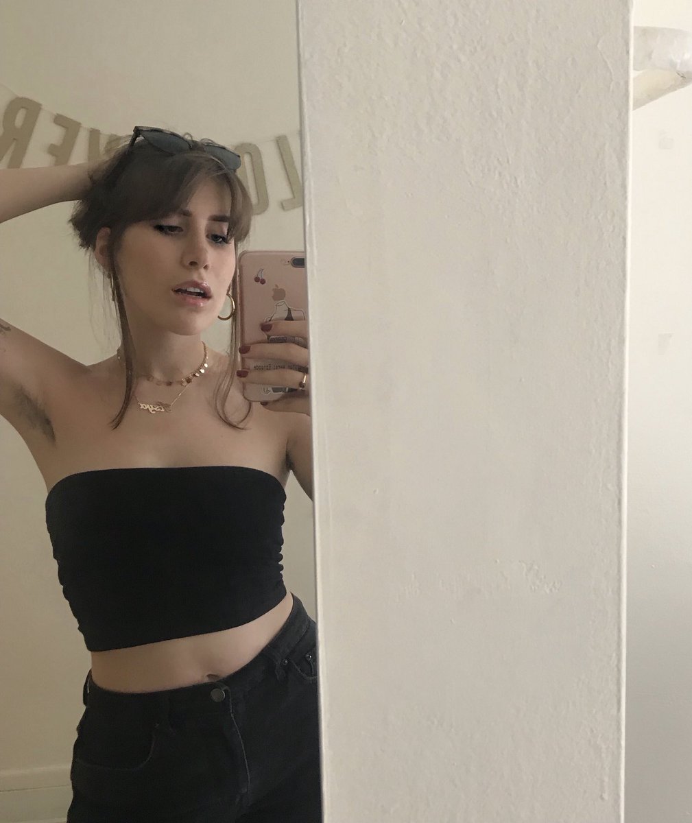 femmecamp's tweet photo. summer goth! summer goth! summer goth! https://t.co/g3i2ZBndrM