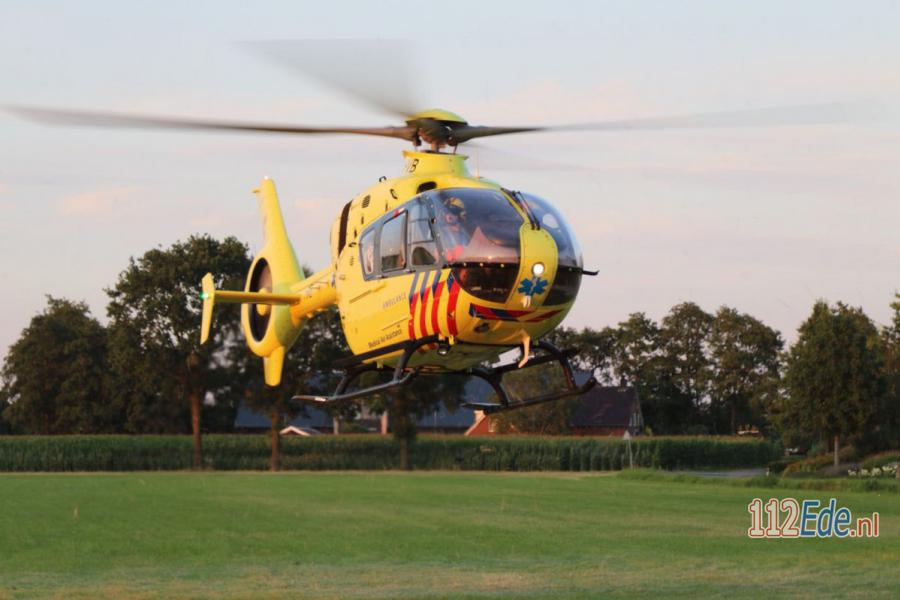 🚨 Traumahelikopter landt in #Lunteren voor ernstig ongeval op de Postweg 112.press/QbmLr1 112Ede https://t.co/JBwlNSMEKz