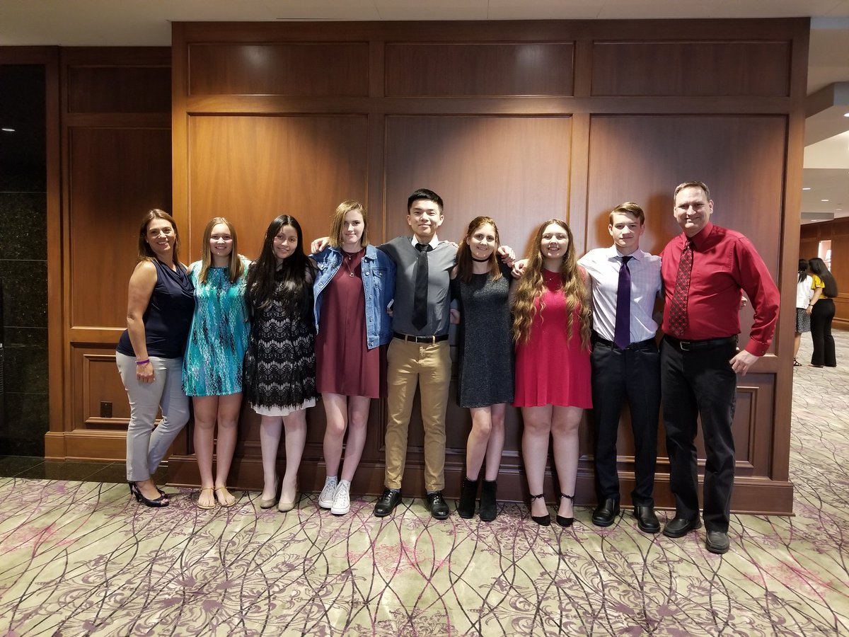 StucoSV's tweet photo. StuCo Executive Board Members and Advisors had an incredible week at SFA....#discovertascsfa #tascstuco #stucosv https://t.co/1sQqxrkdTc