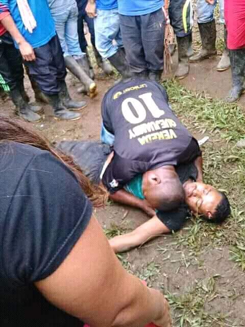 blackdragon1802's tweet photo. #Nicaragua Aparecen más cuerpos de campesinos emboscados y asesinados por grupos de paramilitares y mercenarios socialistas de Ortega. en San Pedro de #Lovago 
#rppinforma
#TVPeruInforma 
#rotafono
#alertanoticias https://t.co/Rko3gx5Tzw