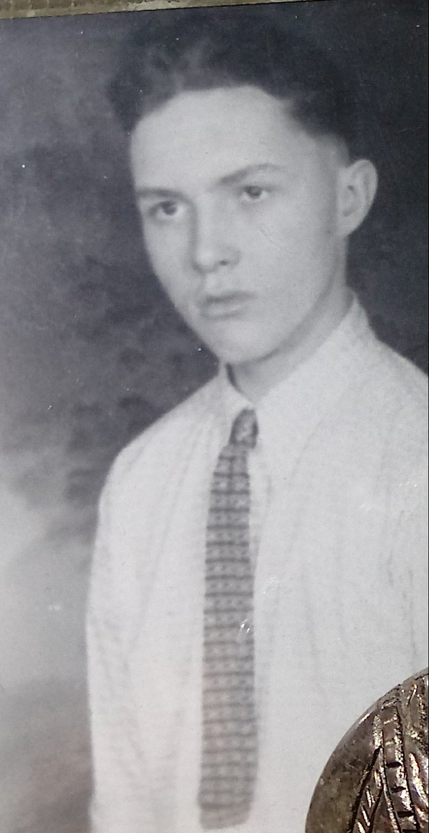 WBCornwell's tweet photo. My Great-Grandfather Benjamin Cornwell, at age 19, taken in 1928.  #genealogy https://t.co/eDscKDz3ao