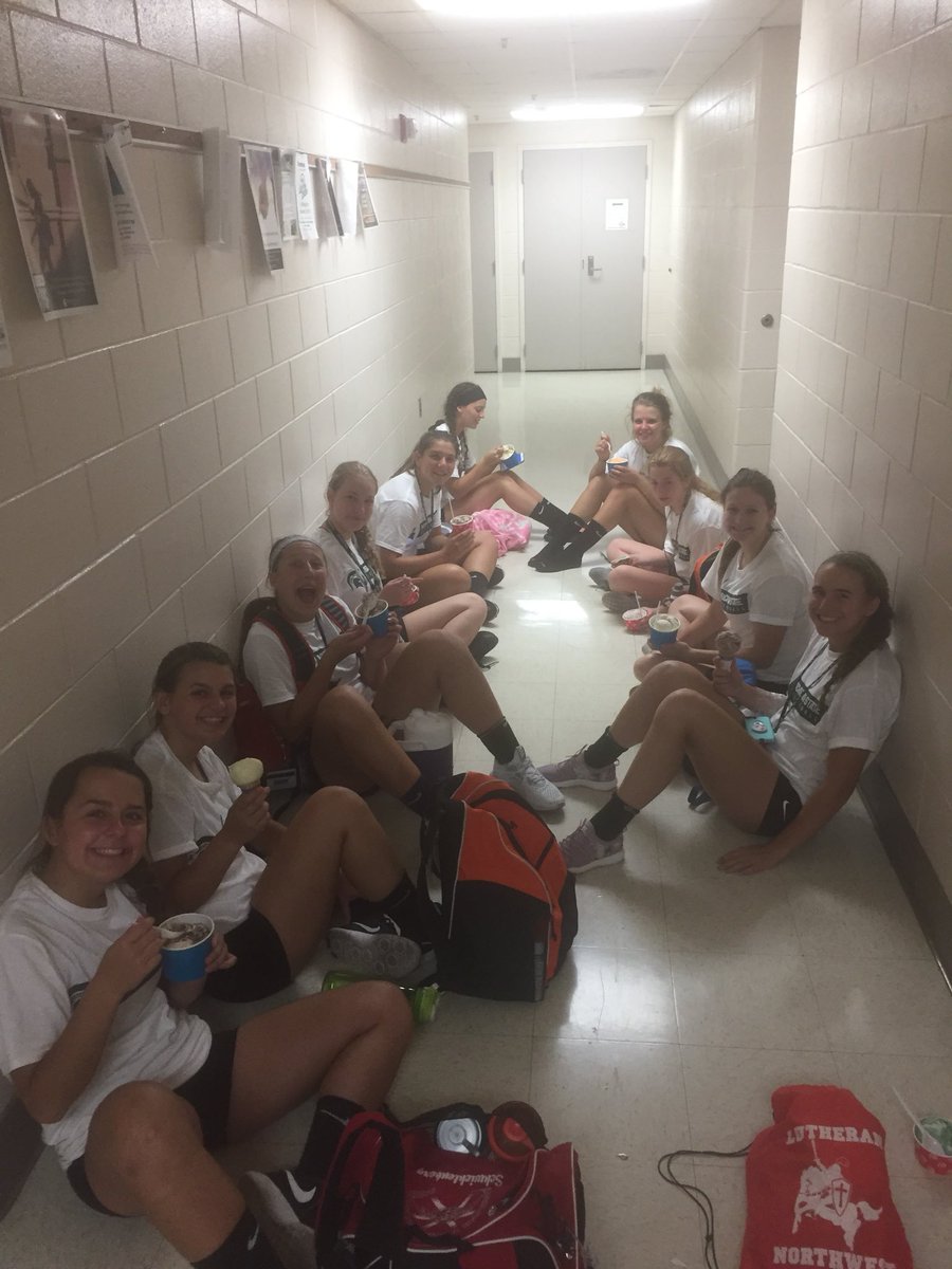 We won a nail biter tonight vs Rochester Adams “2” (26-24, 16-25, 17-15)! Now, <a href="/MSUDairyStore/">DairyStoreOnTheMoove</a> ice cream and an air conditioned hallway in Anthony Hall!