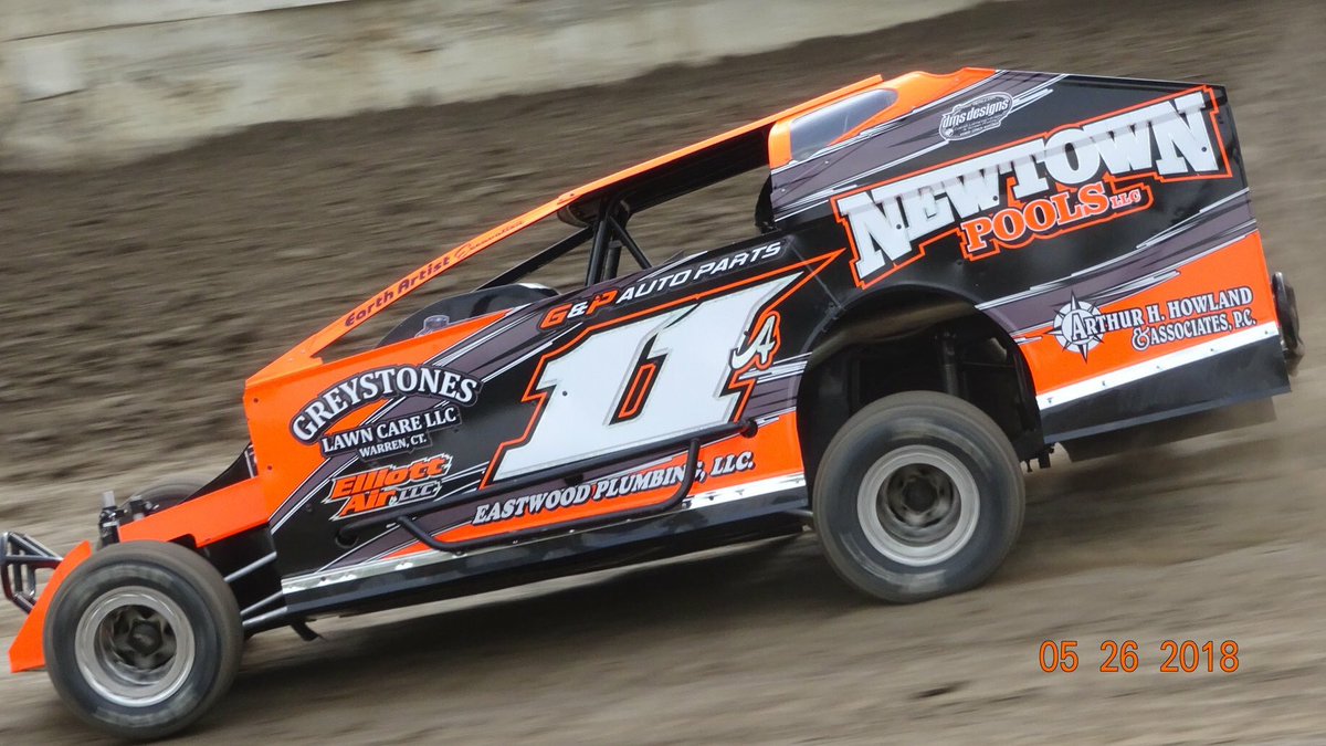 OcfsRacing's tweet photo. Kyle Armstrong plans on attending Thursday for #BattleOfTheMidway @SuperDIRTcar #TeamInvaders https://t.co/YV3AMcT6iG
