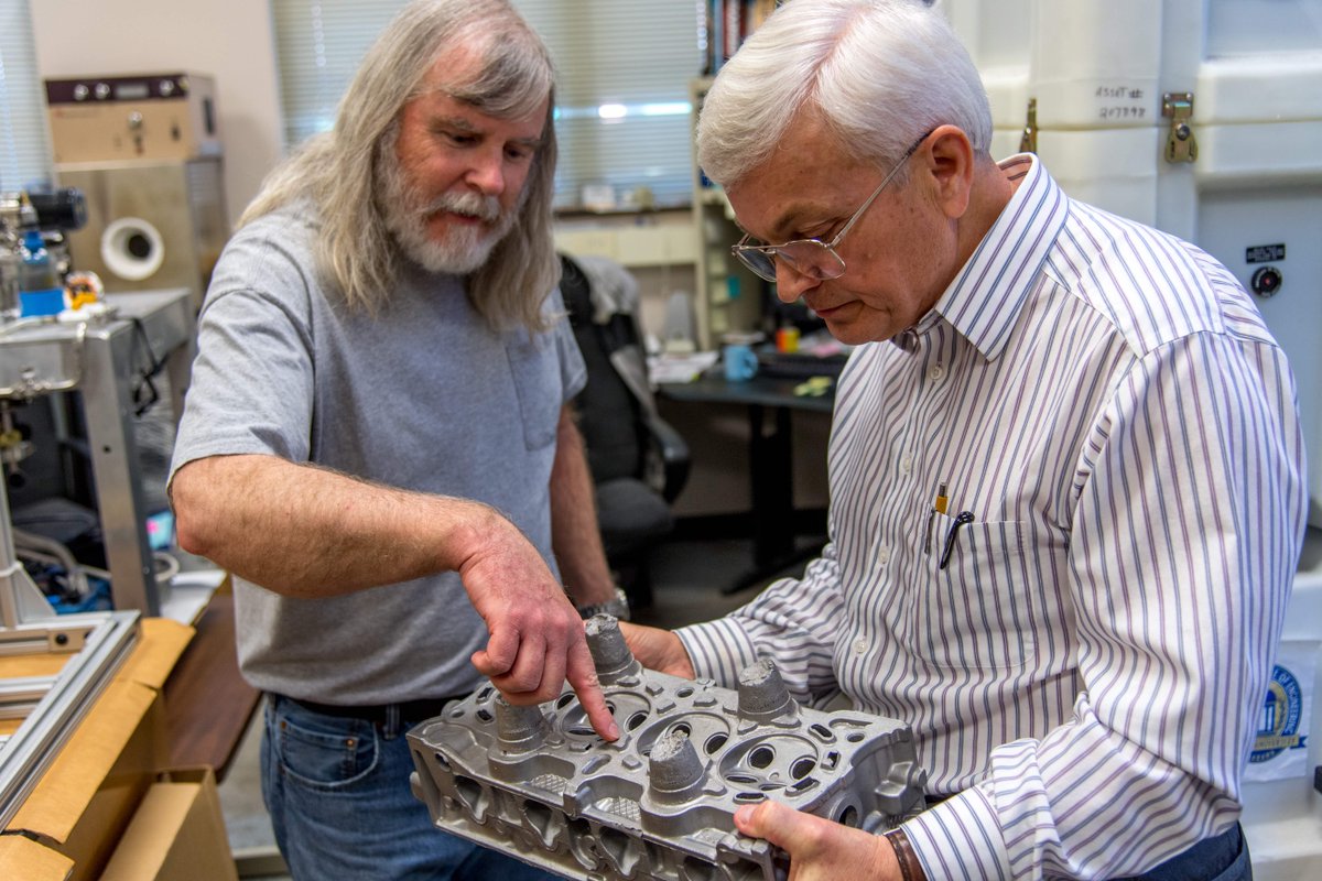 MadeinAL's tweet photo. 3D printing is the next wave of manufacturing innovation, and @AuburnU has emerged as a leader in the field. https://t.co/3mwd3dVrcA #AirBama #FIA18 https://t.co/IPxLH54sns