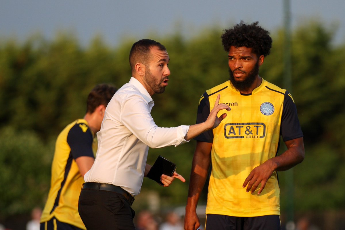 The gaffer <a href="/crcolas/">Cristian Colás</a> in action on Friday for @StainesTownFC game vs <a href="/QPR/">QPR FC</a>
