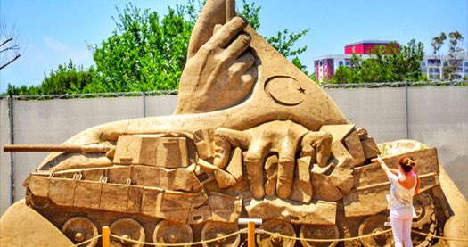 TC_SikagoBK's tweet photo. Some 200 sand sculptures made by 20 sculptors from all around the world are being displayed in 12th @sandlandantalya which is among the world’s largest. #MondayMotivation 

https://t.co/LNfG8Fogxj https://t.co/qRYreyPGsJ
