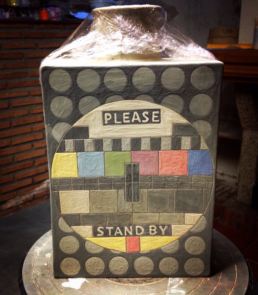 studioslipware's tweet image. Possibly the most excited I&apos;ve ever been about a pot in progress. PLEASE STAND BY. #testcard #ceramicart #teacaddie