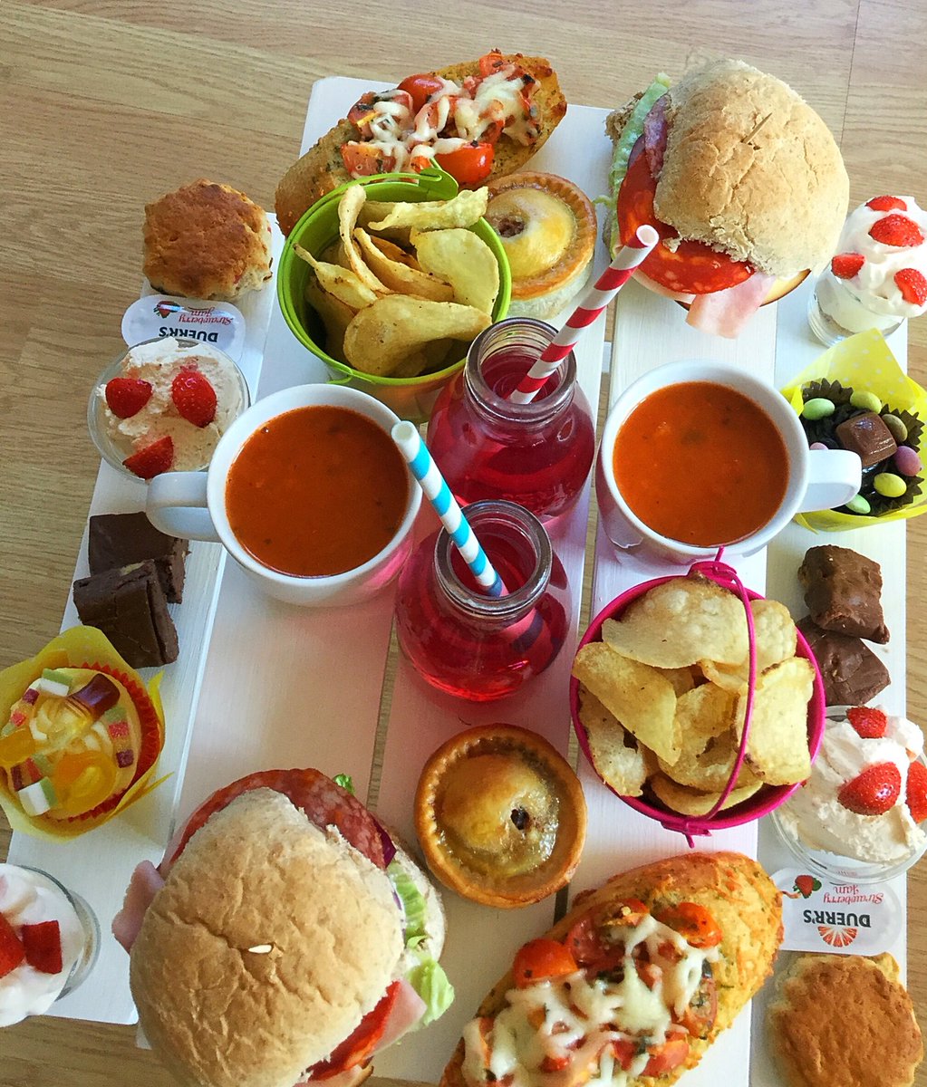 Our New Picnic Bench Afternoon Tea! ❤️