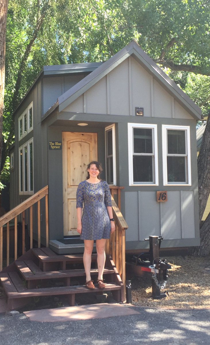 Ellsworth_Krebs's tweet photo. Finally got to see inside a tiny home! #weecasa #tinyhousemovement #tinyhousehotel https://t.co/rUUNpA1ZGW