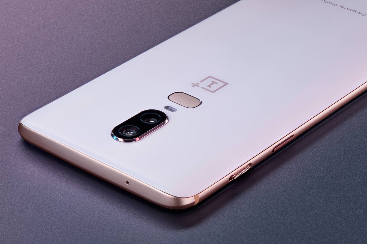 OnePlusColombia's tweet image. Encuentra #OnePlus6 de 128GB en color #SilkWhite o #MidnightBlack disponible para envío inmediato en nuestra página web oneplus.net.co

¡No te quedes sin el tuyo!

#OnePlusColombia
#OneplusCo
#OnePlus
#NeverSettle
#TheSpeedYouNeed