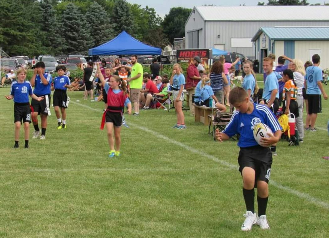 BadgerKings10's tweet photo. Gotta have a flag to play tag. All youth are welcome to play here in the Badger State. Still not to late to try @WiTagRugby... #WisconsinTagRugby #WisconsinBoysRugby #WisconsinGirlsRugby #WIGrassrootsrugby https://t.co/2rsl1Ztx5P