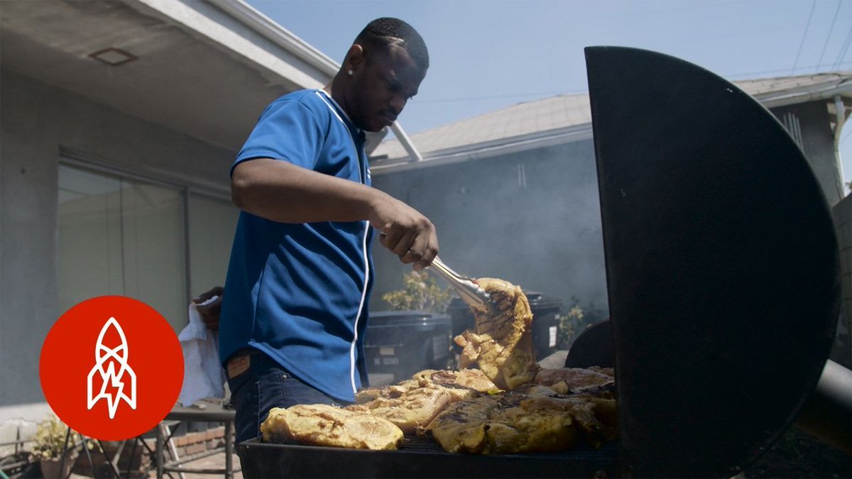 TheGueyofLife's tweet photo. May they #saute, #grill, #flambe, and apply anything in their #power to make it happen! #fierypassion #MondayMotivation
#cookingcomrade #entrepreneurs
https://t.co/s7mG0cPw0C
Stay amazing! @TrapKitchenPDX
@trap_kitchen
@greatbigstory
@greatbigpress https://t.co/PDPutaepSj