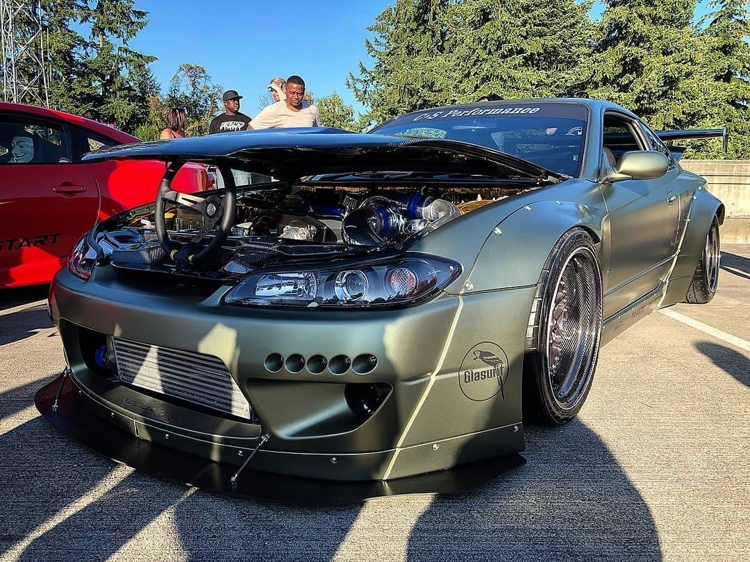 PASMAG's tweet photo. @candsperformance's S15 was posted at the @phantasykolors booth at @Stancewars: Seattle. π· @nikky_jacobs
#pasmag #candsperformance #pasmagdealer #nissan #silvia #s15 #schassis #phantasykolors https://t.co/kdKVTzOtd7