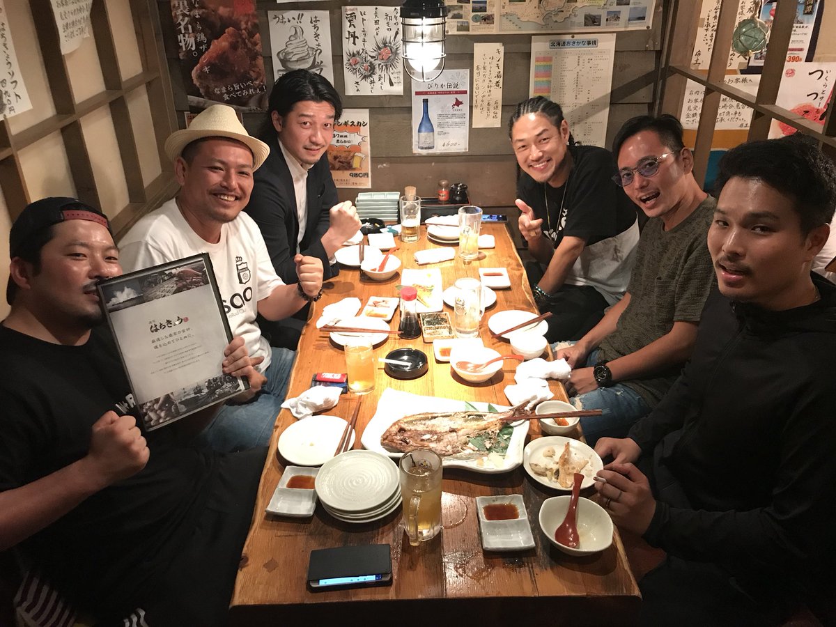 Dj_Kenichi's tweet photo. 昨夜の北海道キングムーに遊びに来て下さった皆様ありやーす🙏飲み過ぎて帰れないです、、次回も宜しくお願いします🙇🏻‍♂️おいっさーおいっさーおいっさー
#北海道 #kingxmhu #寿君 #DJケンイチ #健康一番 #soundmate #ThaCultureBrothers #LockerRoom #FiveCrew #umbro #Resaca #HKFC #FUTMATE https://t.co/HjLr2EIYaQ