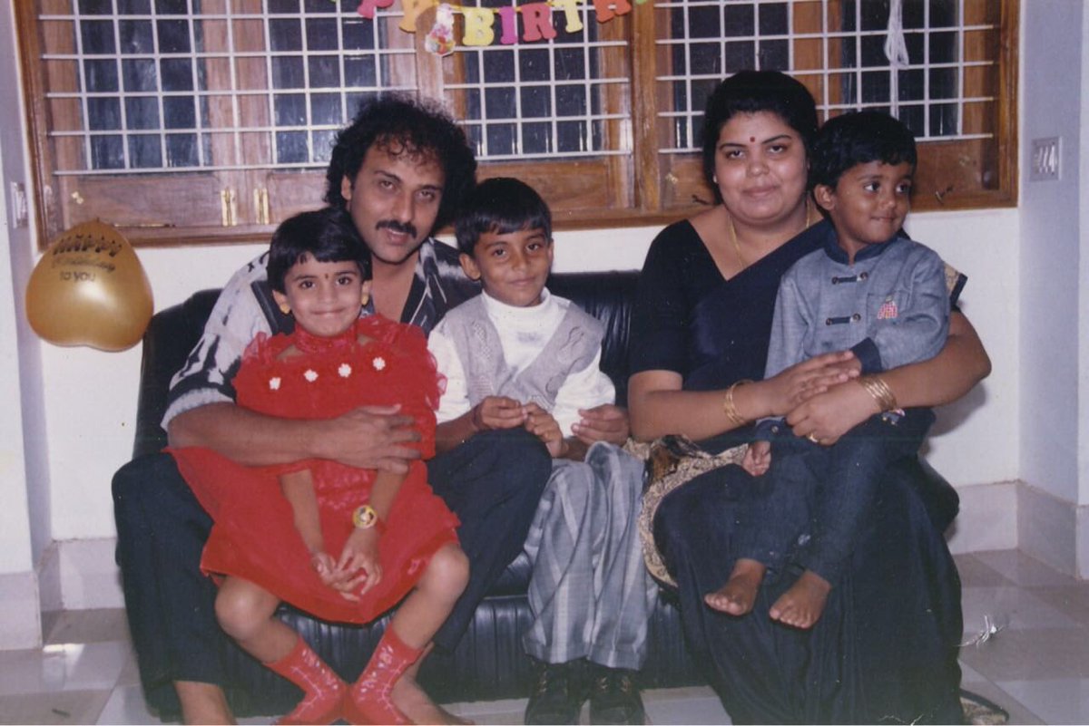 ActorManoranjan's tweet photo. Family ❤️ https://t.co/MjMmF3r5Vs