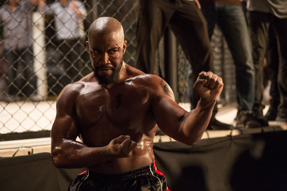MichaelJaiWhite's tweet photo. I never have a single doubt in my ability to accomplish anything I set my mind to and neither should you. Even when the odds are against you, giving up should never be an option! #NeverBackDown #MotivationalMonday #movies #mma #martialartist #martialarts #MondayMotivation https://t.co/J0kJFMwUR0