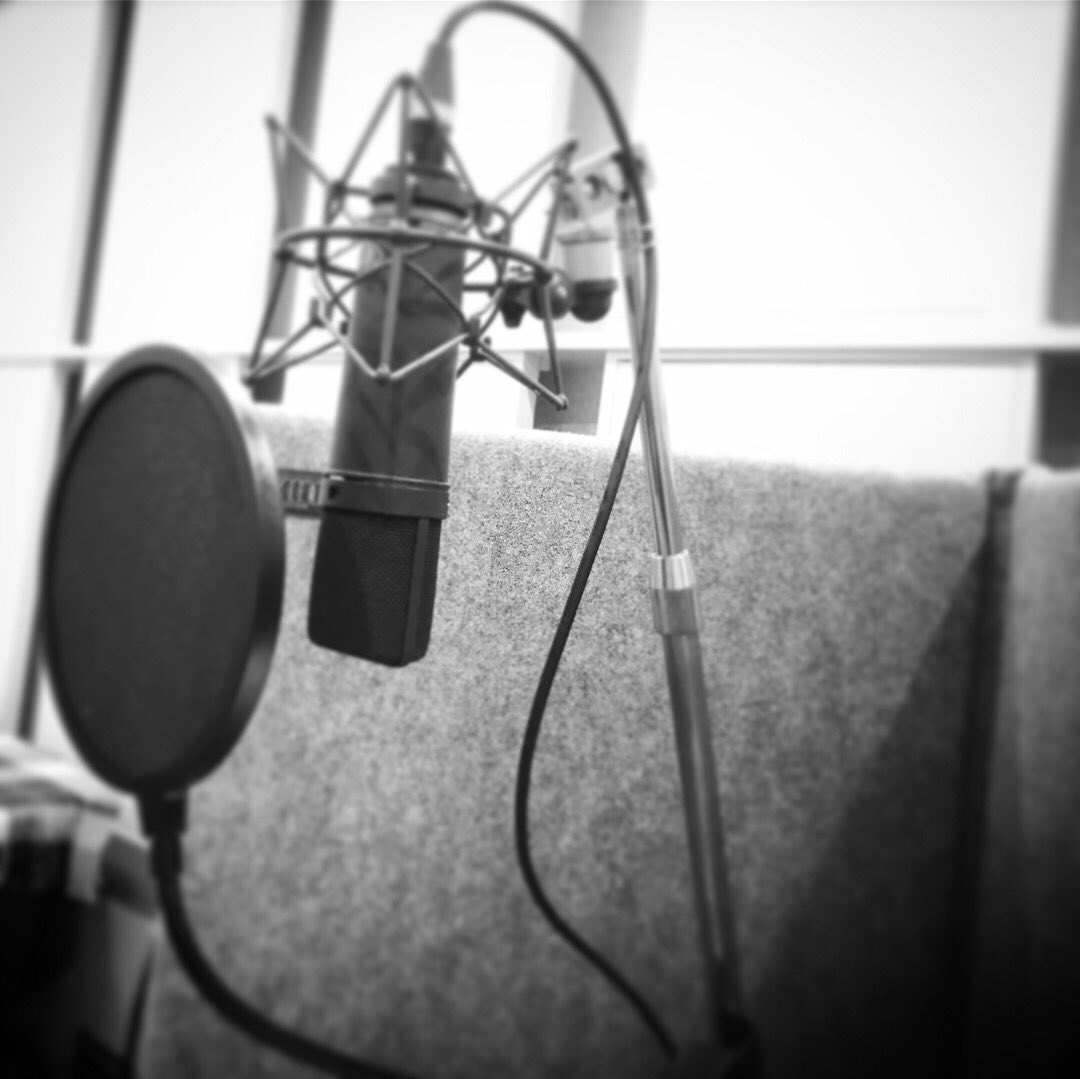 JohnLucasLIVE's tweet photo. 最近スタジオ住まい!NEW ALBUM COMING SOON. 初日本語カバーアルバム!近日中詳しく!
8/10 @仙台RENSA - BIRTHDAY LIVE & リリースパーティ🎉。是非来て下さい!C U THERE! 全国ファミリー集まれ〜♡╰(*´︶`*)╯♡
#newalbumcomingsoon #upwardforward #上へ前へ #初日本語カバーアルバム #新曲 https://t.co/eKtcQNujZU