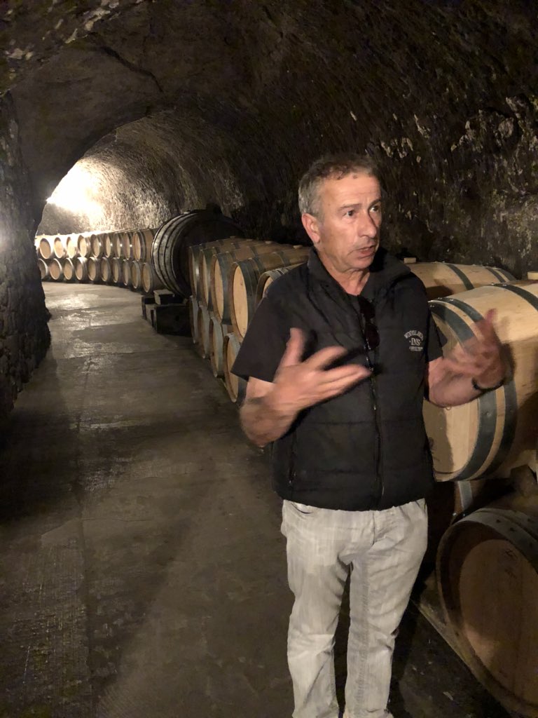 WinedNDined's tweet photo. I love to try and hit up very different wineries, so after a modern one &amp; a traditional Spanish one, we hit what is most likely the longest running generational family ran bodega &amp; founders in the DO #RiberaDelDouro back in ‘82. #spain2018 #winetasting  #TintaDelPais @valsotillo https://t.co/qLOvmtlohP