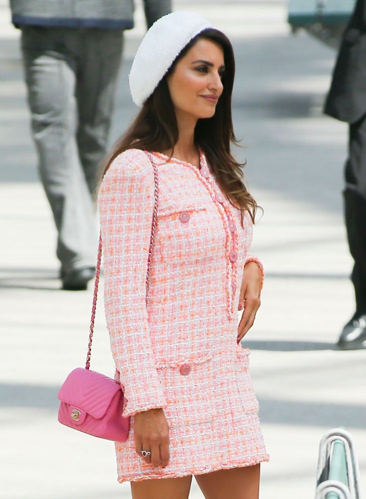 Penélope Cruz Is A High Fashion Barbie In Pink Chanel