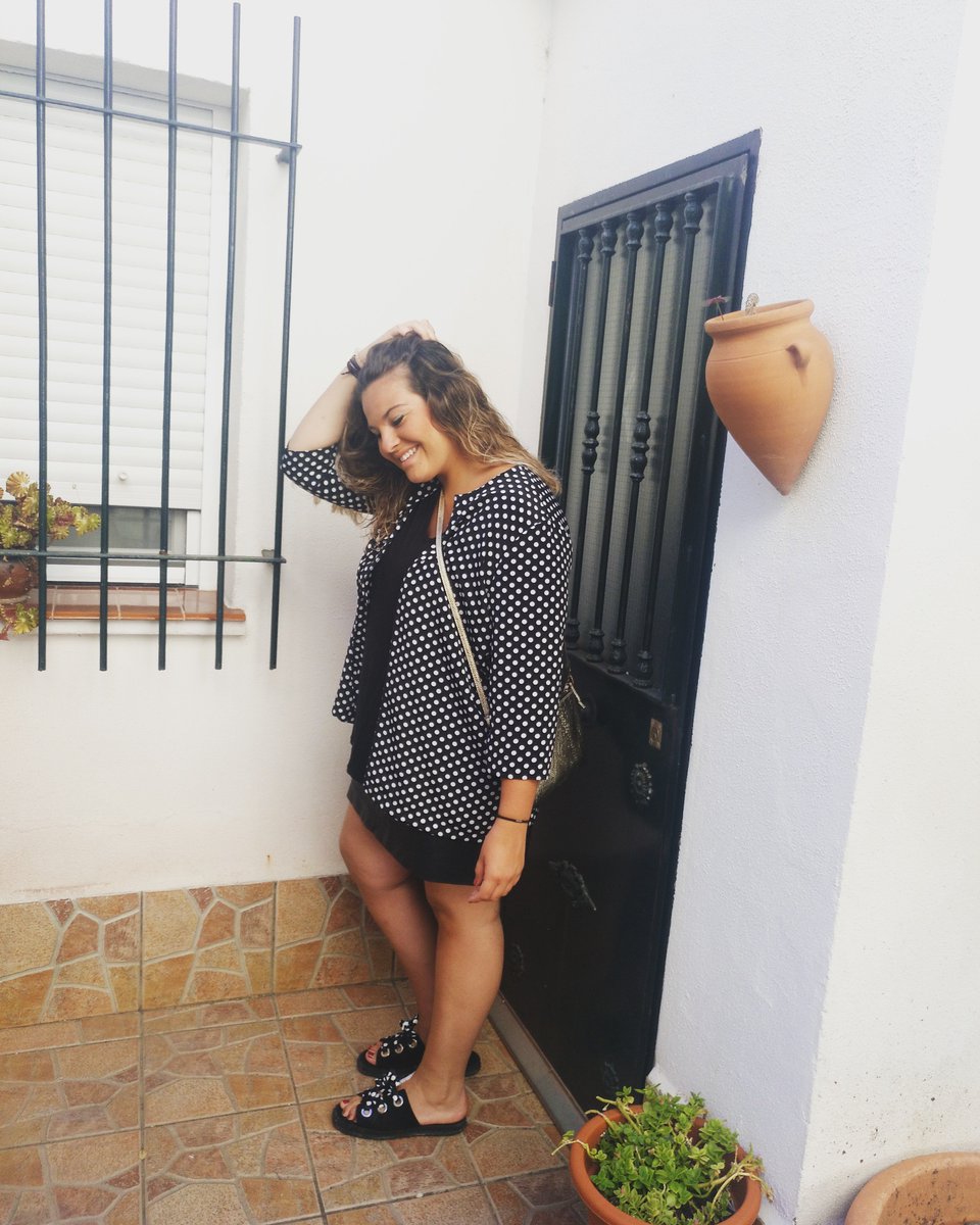 AnaAnjeriz's tweet photo. Hasta el año viene querida feria ❤️👌 https://t.co/Z4EDkAALDb