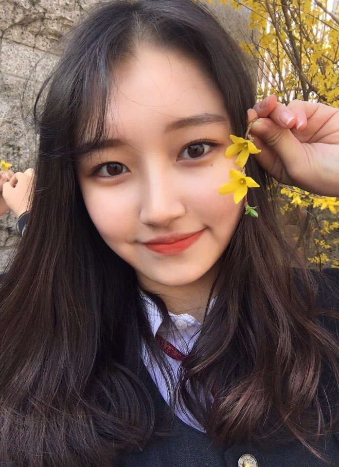 #김민서 #PRODUCE48 #프로듀스48
#HOW 하우 김민서 2003년 7월 28일