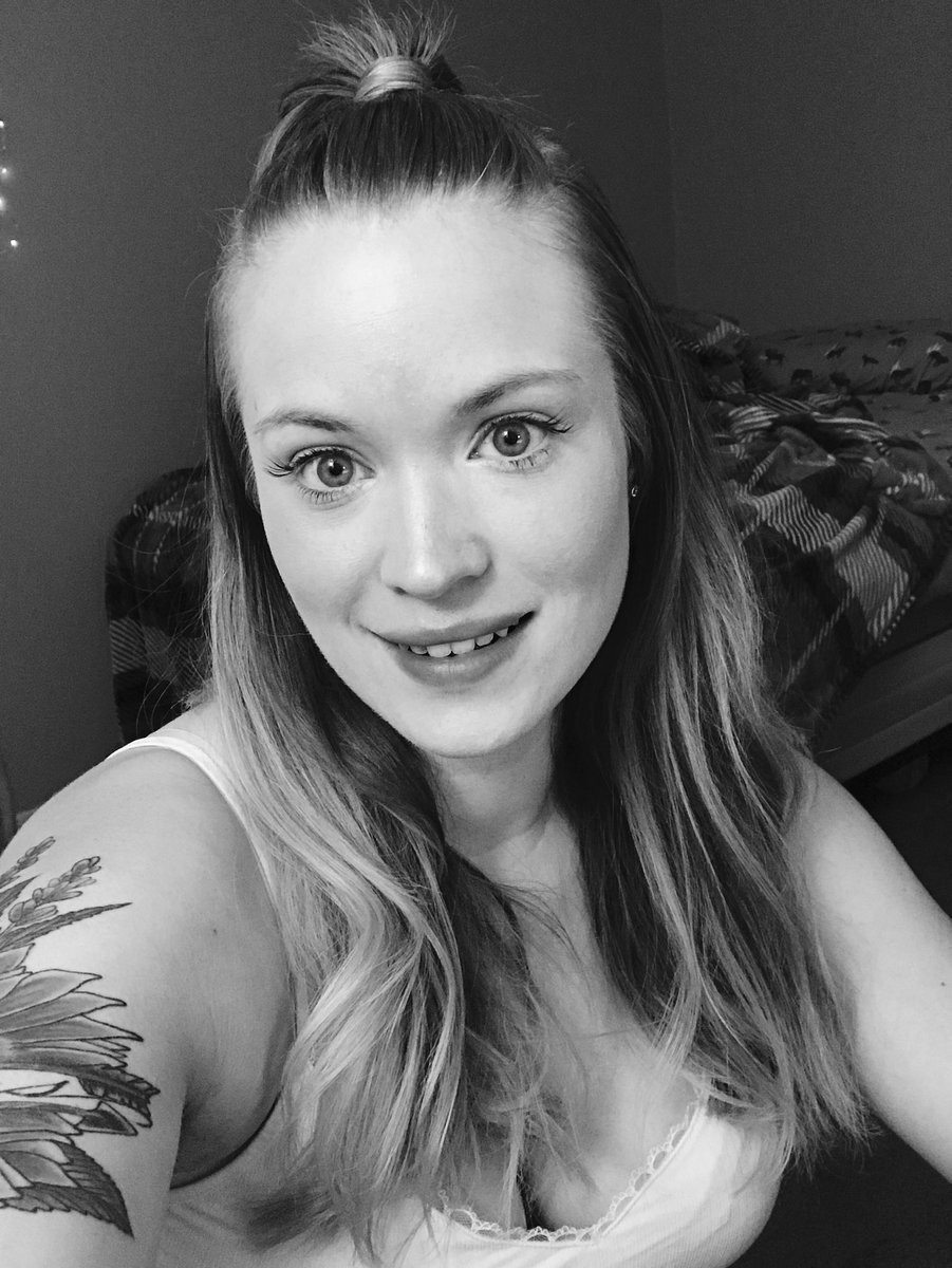 luxesnipergirl's tweet photo. Going live in 5!! Come watch me play! Help me reach my goals. 😉 https://t.co/hhJeSGJKX0  @TwitchOnlineRT @TwitchKittens @TwitchOnline @TwitchTVGaming @Twitch_RT @TwitchRetweetr @TwitchRetweetsU @Twitch @TwitchReTweets https://t.co/xKE32foLNt