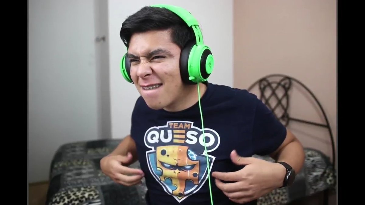 Pero mira como se las toca el teton de <a href="/AnthonyD_Angelo/">Anthony D’Angelo</a>     teton op teton op :v   dale que empiece el directo...