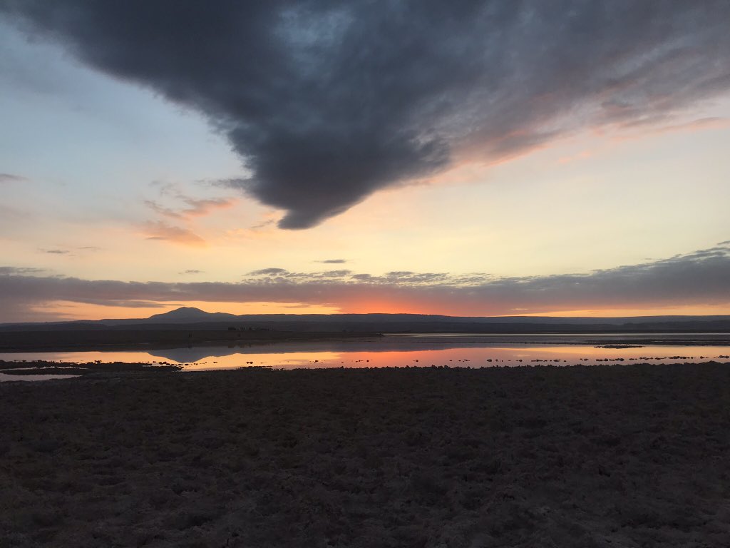 misabelaraya's tweet photo. Volvería una y cien veces más ☺️#sanpedrodeatacama #lamagiadeldesierto #lagunasaltiplanicas #salardeatacama #demislugaresfavoritos https://t.co/v1rCYa10cu