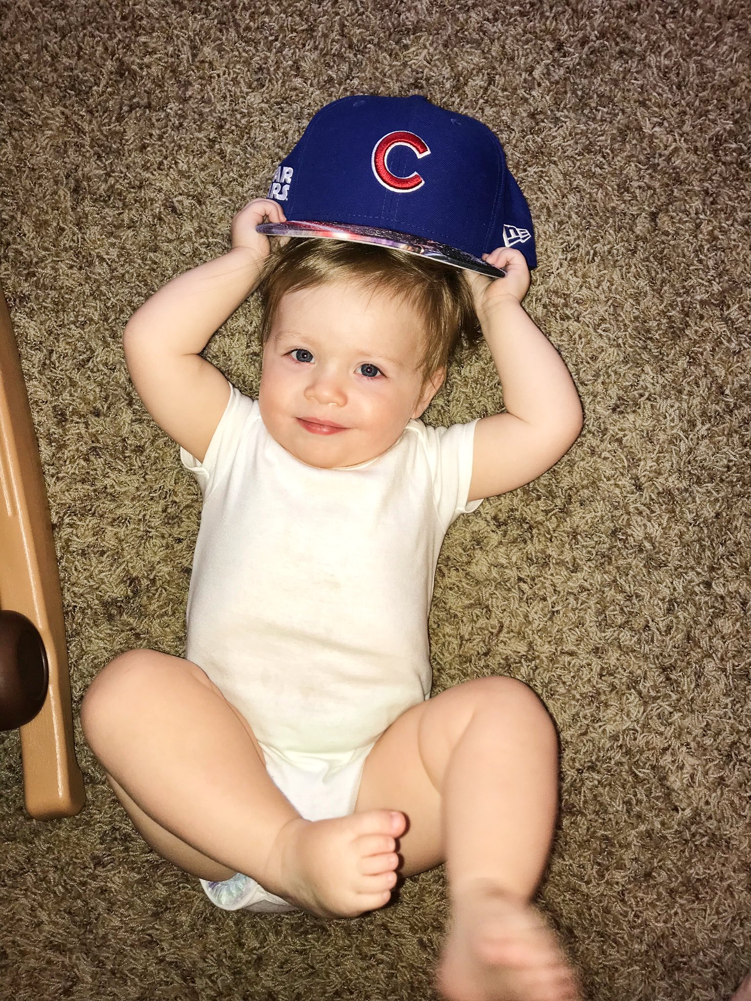 Matt L. Stephens on X: I kept her up past her bedtime to watch Kyle  Schwarber try to win the home run derby. So close! (Don't tell mom.)   / X