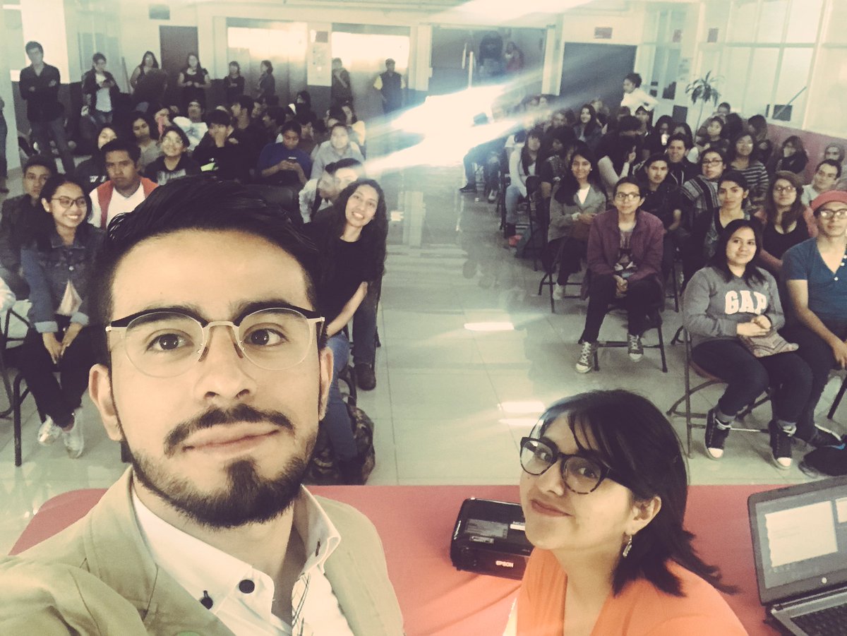 Oyeaguita's tweet image. Muchas gracias al @InjuveCDMX  por la oportunidad que nos dio de realizar una conferencia de cambio climático modelo #ClimateRealityProject con las y los jóvenes de la ciudad 💕🌻 es muy gratificante e inspirador conocer a jóvenes que como yo sueñan con una ciudad sustentable.