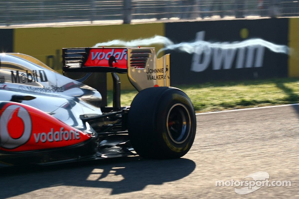 Cmk2wl On Twitter ジェット機の主翼は そのほとんどが燃料系統で占められる 燃料タンク 燃料補給装置 エンジンへ燃料を送る燃料供給装置 フューエルダンピングシステム タンクと外気圧を等しくする燃料ベント装置等々でぎっしり Https T Co Zs1pb6hqdh