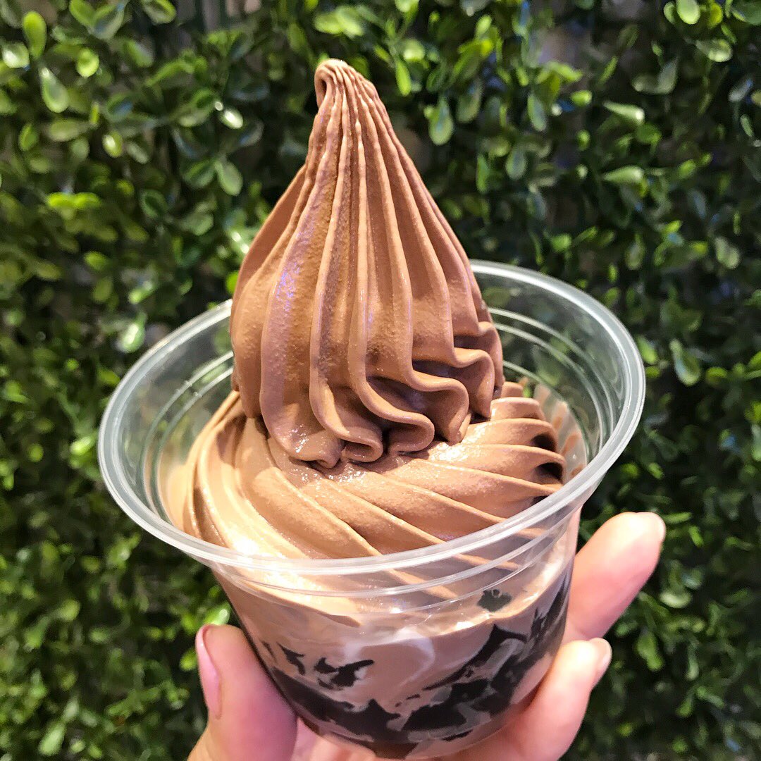 RUBYCAFE_TOKYO's tweet photo. クレミアコーヒーゼリー❤️
ルビーカフェではクレミアを使ったスイーツやドリンクを楽しめます👍
#rubycafe_odaiba #rubycafe #cremia #coffee #コーヒーゼリー #クレミア #お台場でクレミアチョコ味があるのはルビーカフェだけ https://t.co/Dq0XFwrixZ