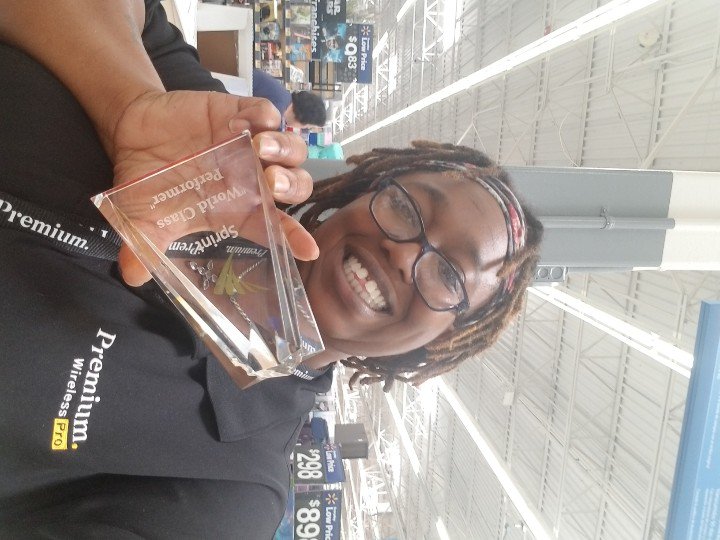 Turtlequeen76's tweet image. #1 in Sprint sales in Houston Texas last month. Whoop Whoop