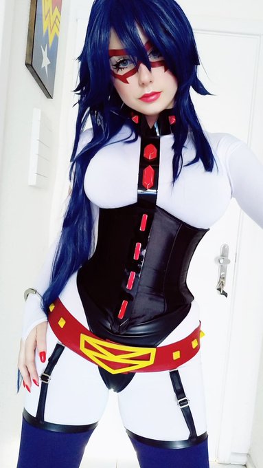 Watch Giu Hellsing's leaked NSFW photo on TwXstars