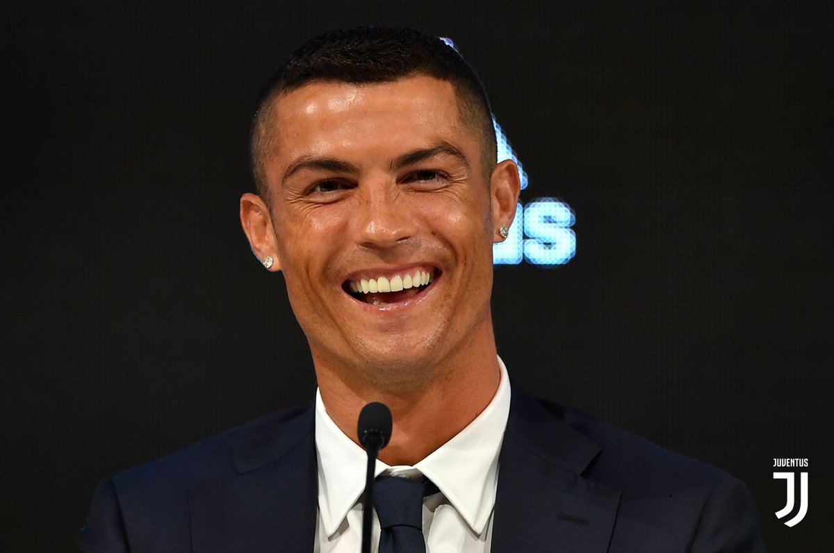 juventusfcid's tweet photo. Ini bukan mimpi, Bianconeri. 😁

#CR7JUVE https://t.co/HXTzgx5Dct